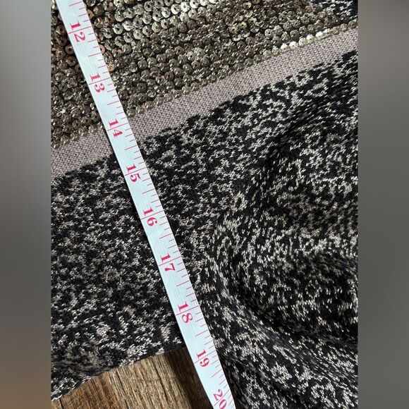 CHICO’S Black & Gold Metallic Sequin Shawnee open Cardigan Sweater Sz 0 EUC - Picture 13 of 14